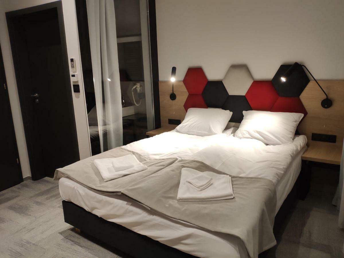 H33 Apartamenty Μπίτομ Εξωτερικό φωτογραφία